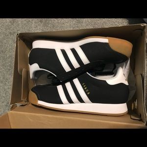 Adidas Samoa men’s shoe size 7 1/2